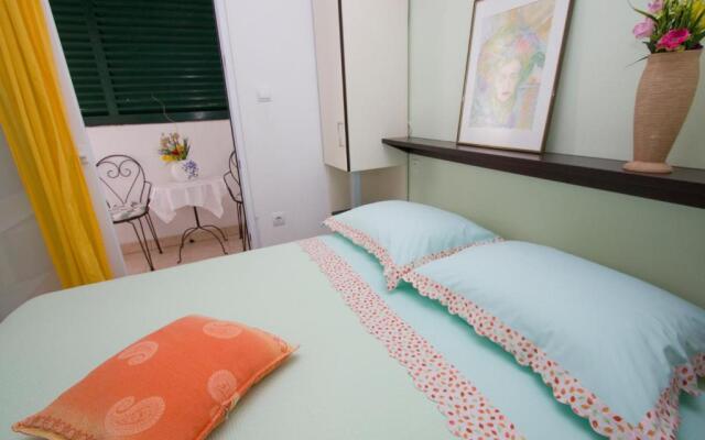 Apartments Delfin
