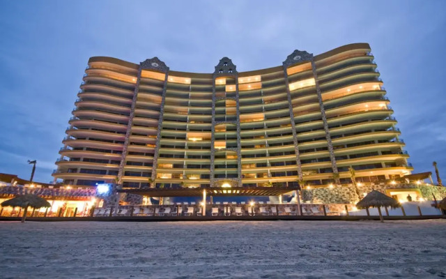 Sonoran Sky 3BR 802 Upper Sky by Casago