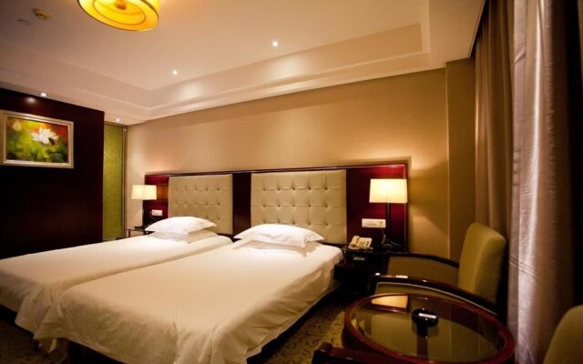 Mingxiang Hotel (Wenling Zeguo Passenger Transport Center)