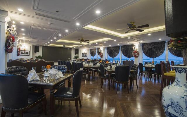 New Era Hotel & Villa