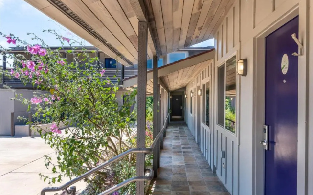 Wildflower Boutique Motel