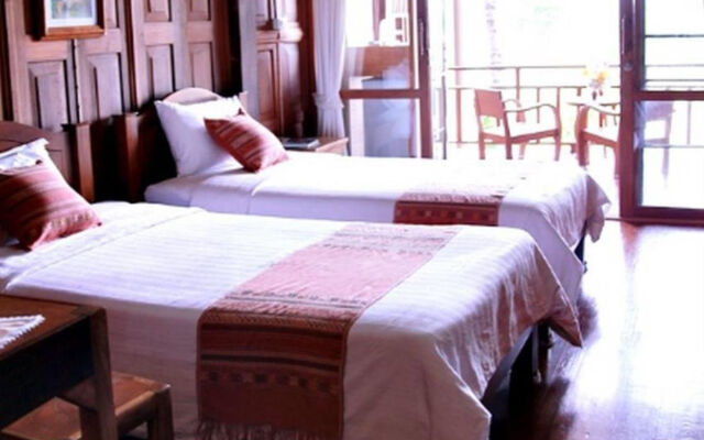River Bank Resort