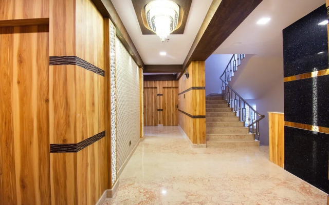 Capital O 60412 Hotel Orion Crystal