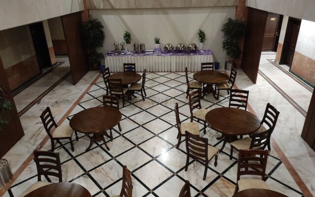 Brzeen Hotel - Riyadh - فندق برزين الرياض