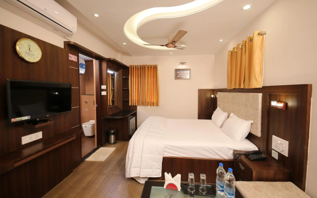 Le Emmaus Residency