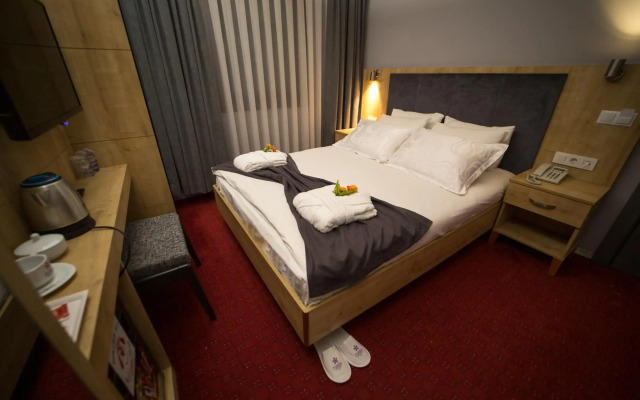 Funda Hotel