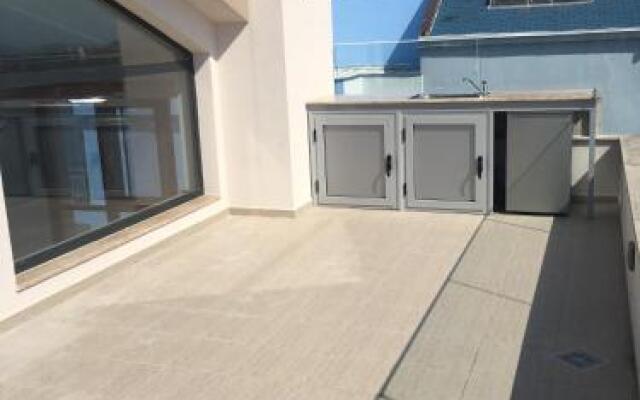 Golden Sea View Apartments