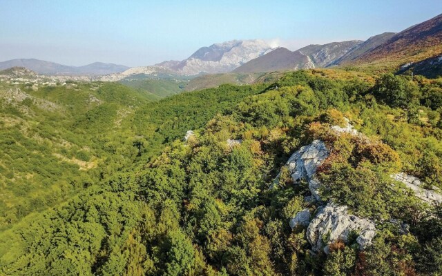 Awesome Home in Kucice with Hot Tub, WiFi & 5 Bedrooms