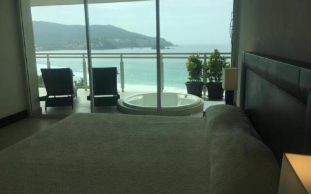 Bay View Grand Marina Condo 1004s