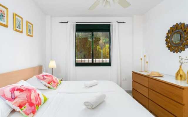 Apartment - 1 Bedroom with Pool and WiFi - 107888