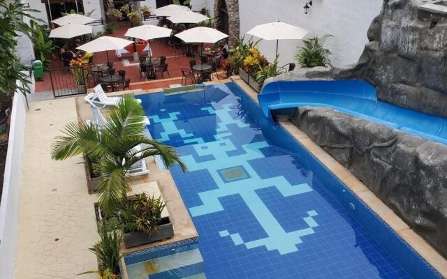 Honda Colonial Magdalena Resort