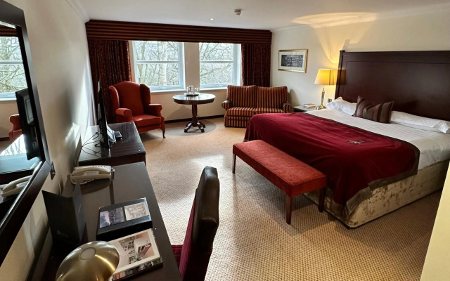 Macdonald Norwood Hall Hotel