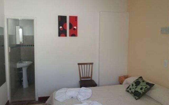 Hotel Satelite