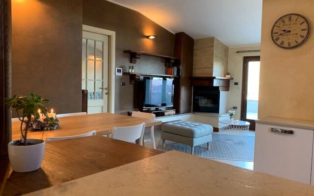 Upscale Villa in Salò Lombardy with Swimming Pool