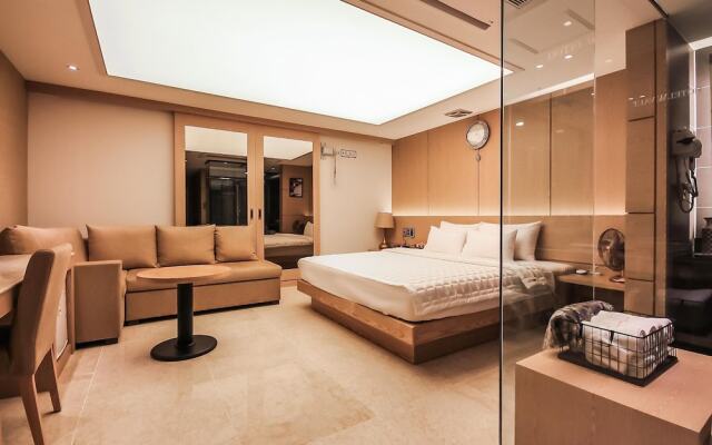 Gyeongju Valt Hotel