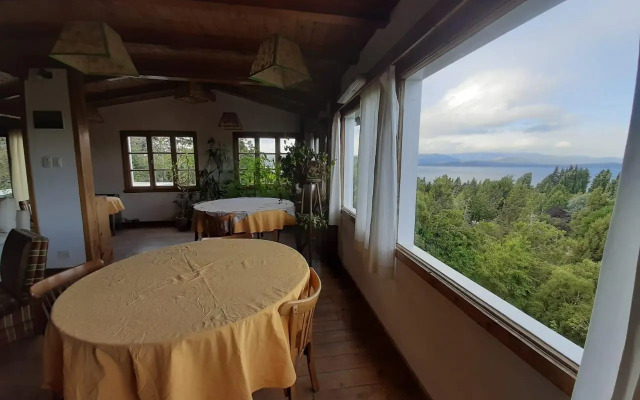 Hosteria Pajaro Azul