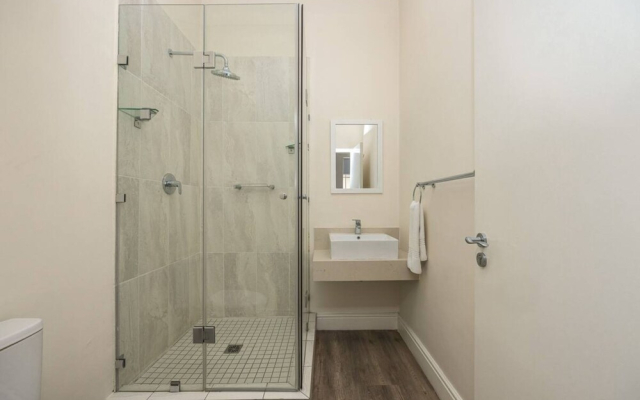 Cape Legacy - Chic Studio Suite