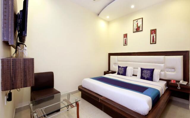OYO 10145 Hotel JK