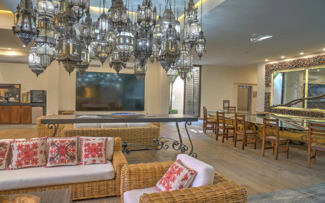 Nayri Life & Spa 108