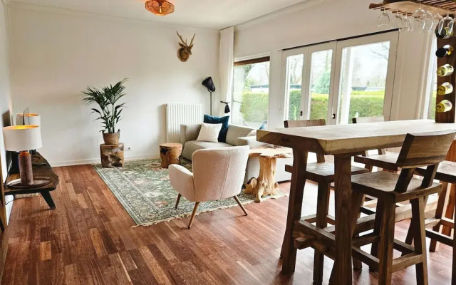 Beautiful Holiday Home With Spacious Garden