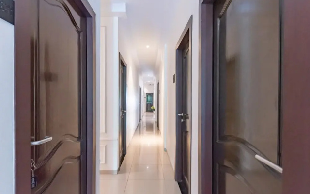 RedDoorz Plus Near SP Plaza Batu Aji Batam