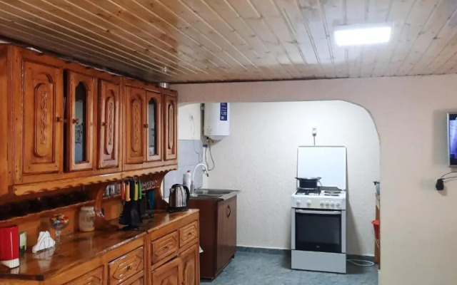 guesthouse "MEGI"