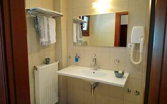 Philoxenia Hotel