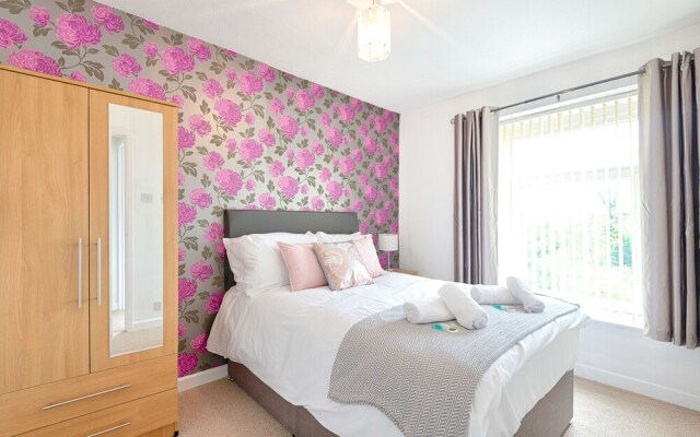 Swansea Hosea Spacious Home