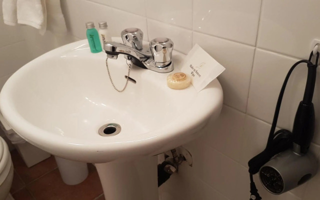 1-Bedroom Cozy Suite #26 by Amazing Property Rentals