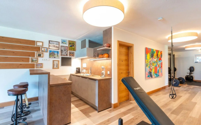 Beautiful Flat in Hart With Fitness Room