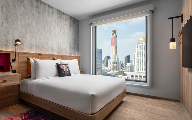 Moxy Bangkok Ratchaprasong