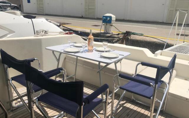 Yacht Summertime 3 Bedrooms