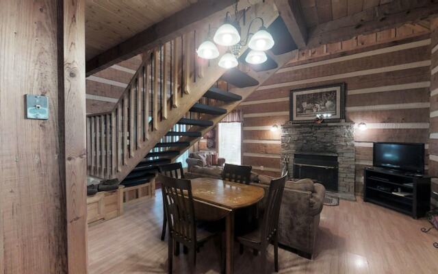 A Love Shack 1 Bedroom Cabin by RedAwning