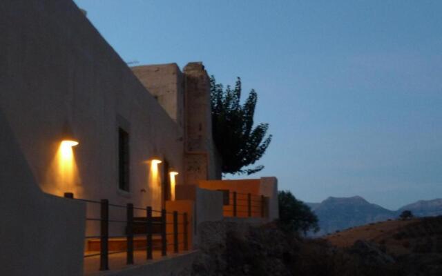 AGAPI HOLIDAY HOUSE, Traditional Cretan house