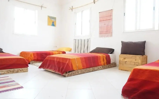 1001 Nights Surf Hostel