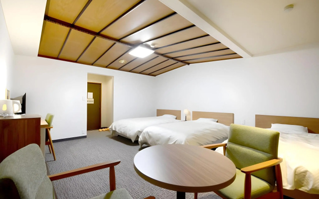 Hotel Hoshikawakan – Guest Rooms – Yamanouchi