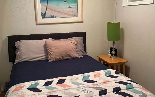 Captain's Table Hotel