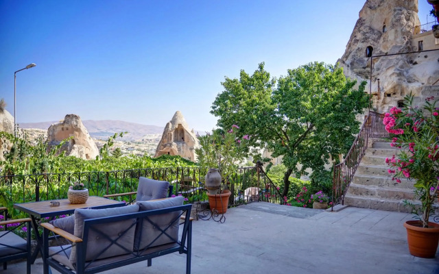 Amber Cave Suites