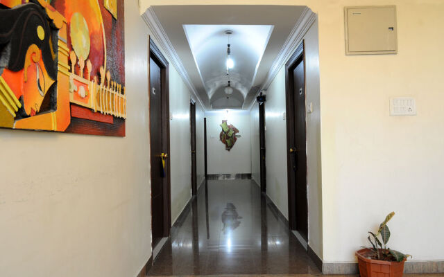 My Place Kondapur HICC by FabHotel