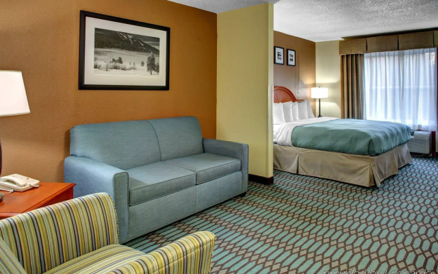 La Quinta Inn & Suites by Wyndham Downtown Asheville