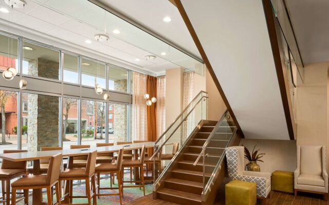 Hampton Inn & Suites Clayton/St. Louis-Galleria Area