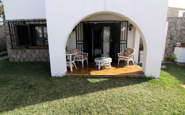 Lovely 2 bedroom house with private garden