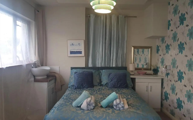 Self Contained Rooms in Central Torquay