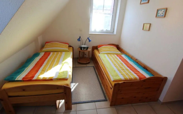 Wattloper Left Modern Retreat