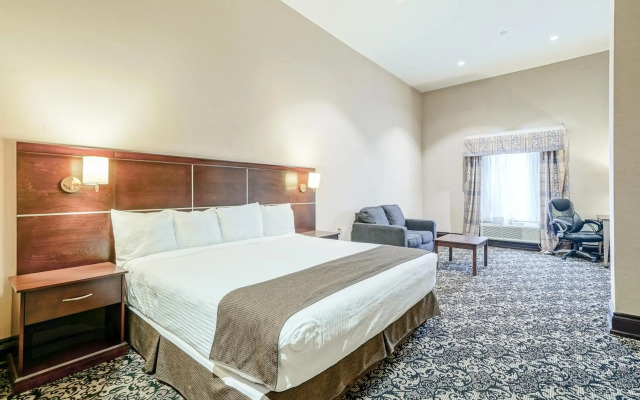 Woodbine Hotel and Suites