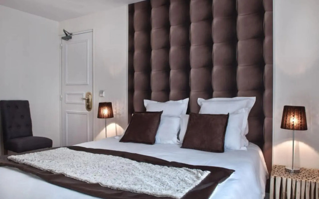 Hotel B Square