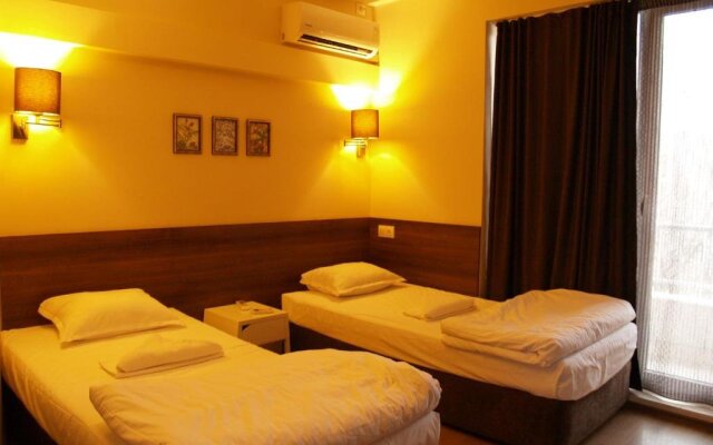 Mikado Hotel