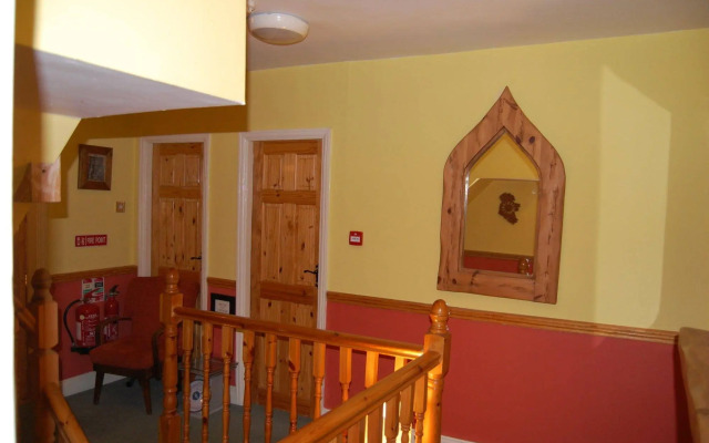 FlyOver Bed and Breakfast