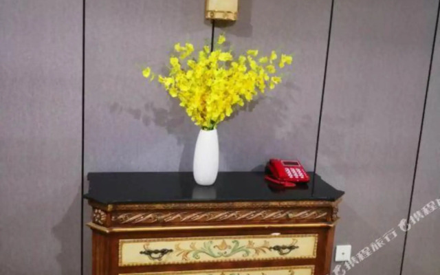 Wanxin Zhige Hotel (Zigong Huashang Civic Center)