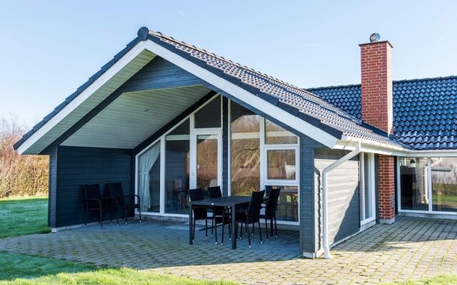 6 Person Holiday Home in Hemmet